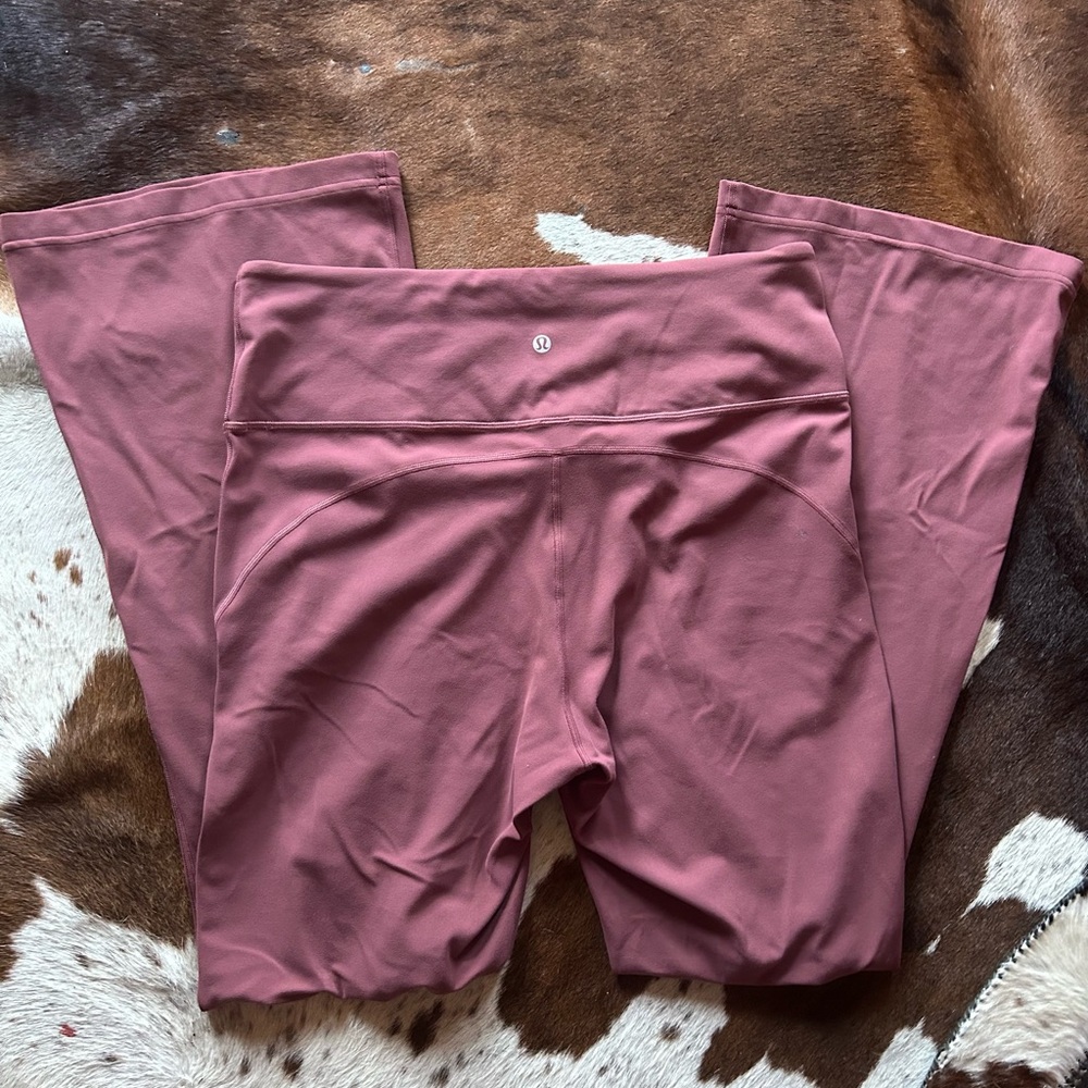 Women's Lululemon wide leg Pants - Picture 2 of 4